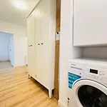 דירה Deluxe Quiet Family Oasis *