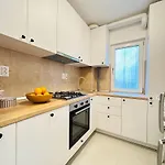 Deluxe Quiet Family Oasis דירה טימישוארה