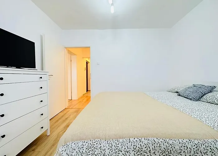 Deluxe Quiet Family Oasis Temešvár